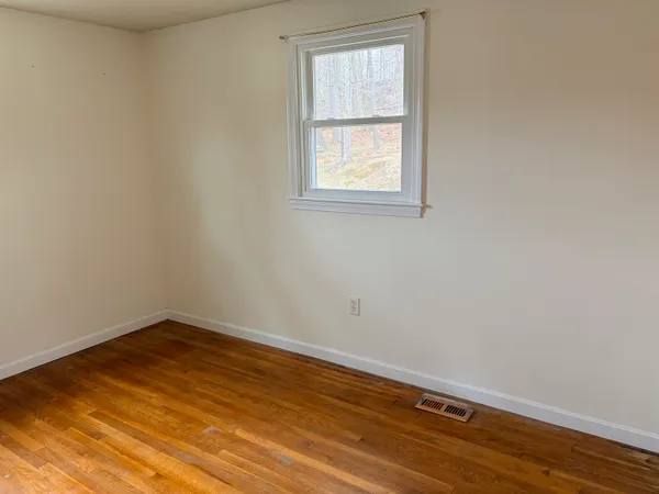 $3,000 | 24 Raymond Drive, Merrimack, NH 03054