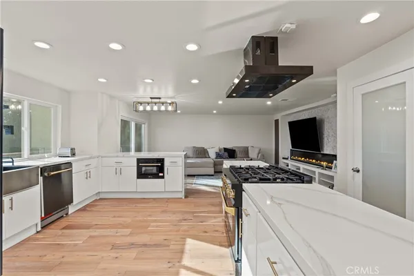 $3,200,000 | 1312 Peacock Hill Drive, North Tustin, CA 92705