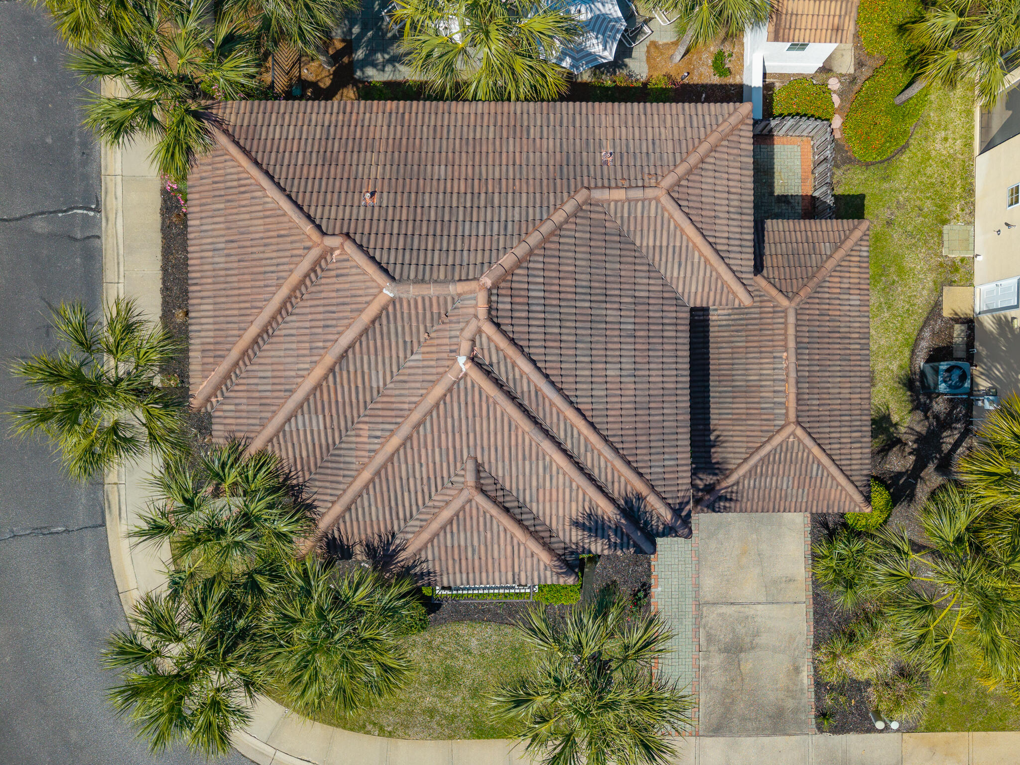 106 Tuscany Drive Destin, FL 32541 - Photo 32 of 41 a aerial view of a house with a yard