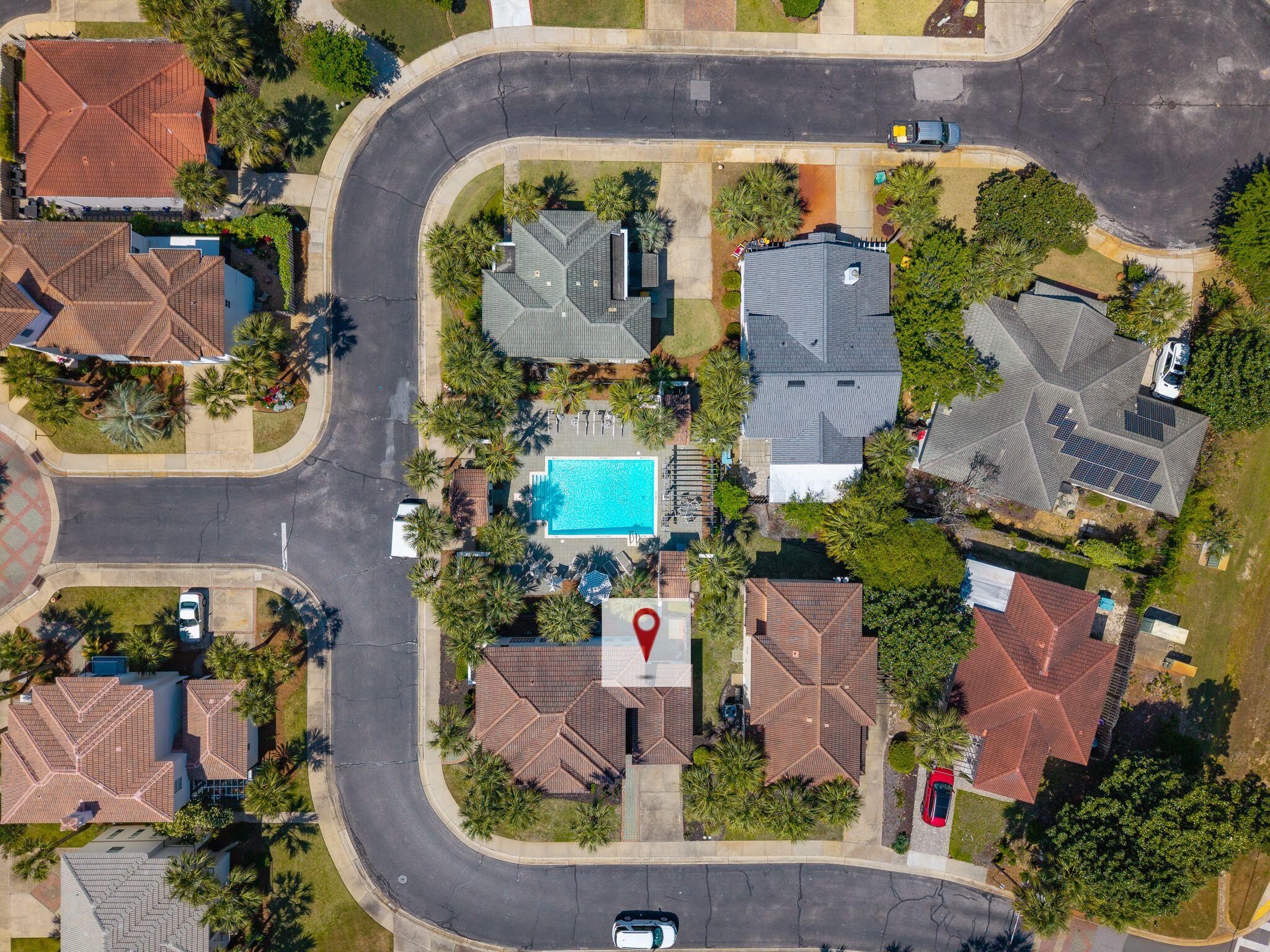 106 Tuscany Drive Destin, FL 32541 - Photo 35 of 41 an aerial view of a house with a garden