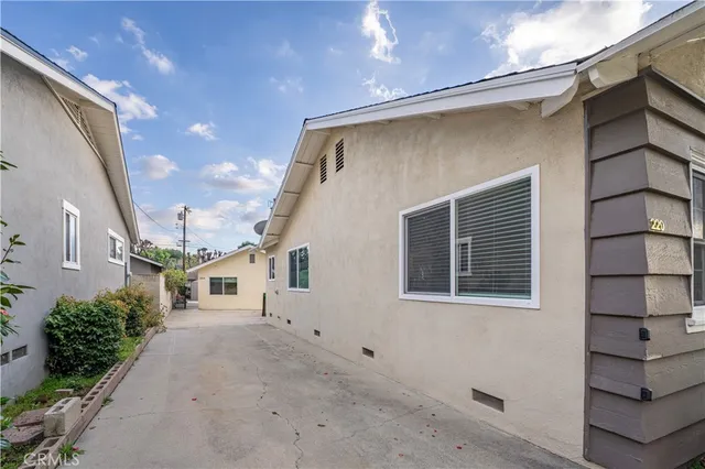 $2,600 | 220 East 4th Street, San Dimas, CA 91773