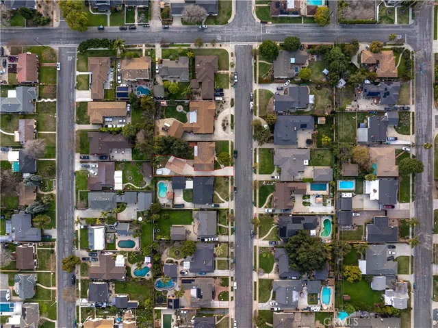 $2,600 | 220 East 4th Street, San Dimas, CA 91773