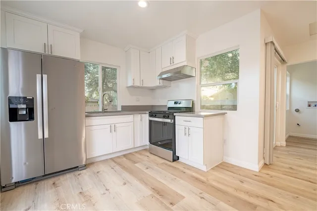 $2,600 | 220 East 4th Street, San Dimas, CA 91773