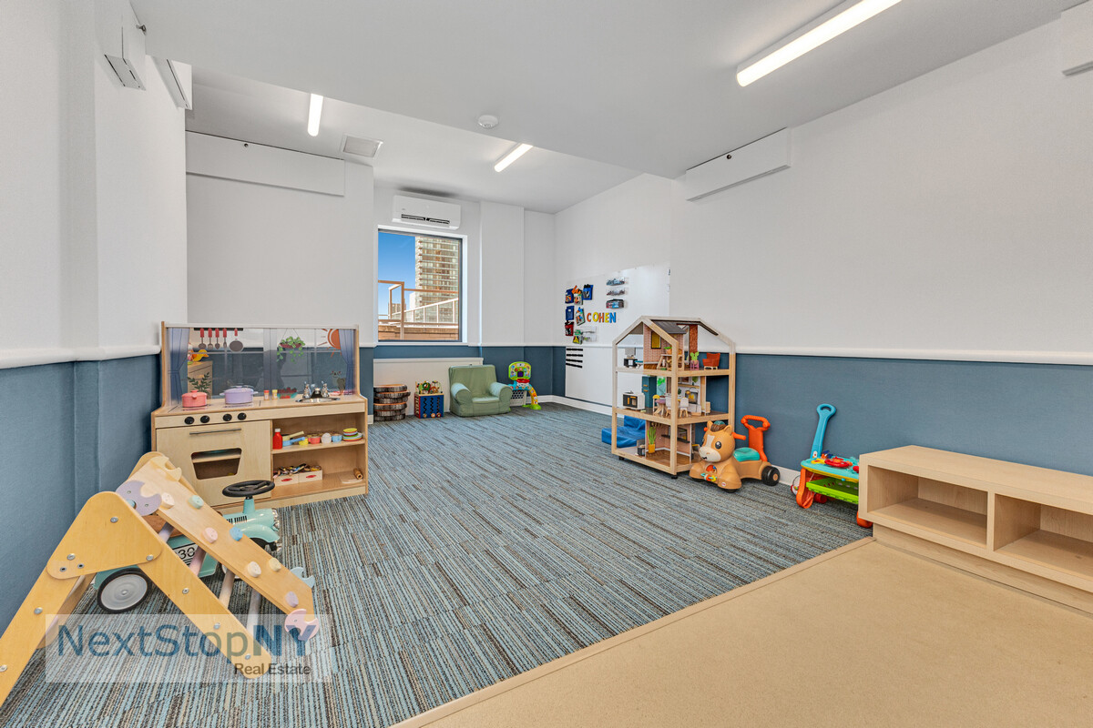 400 East 56th Street, Unit 38L Manhattan, NY 10022 - Photo 15 of 26