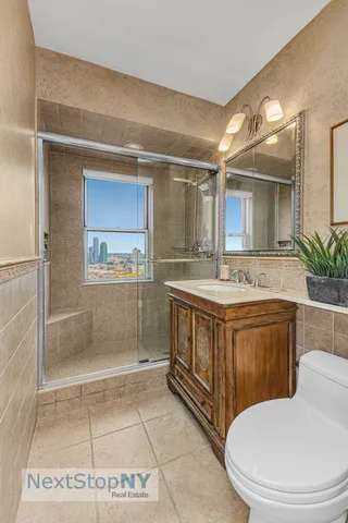 $1,799,000 | 400 East 56th Street, Unit 38L | Sutton Place