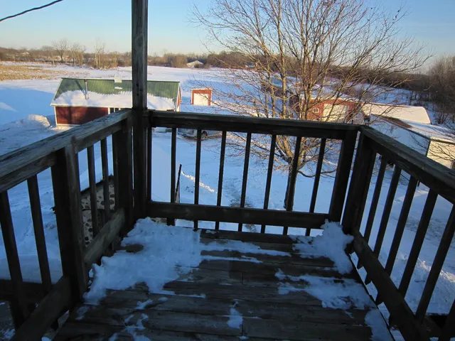 $1,200 | 12701 304th Avenue, Unit 2, Trevor, WI 53179