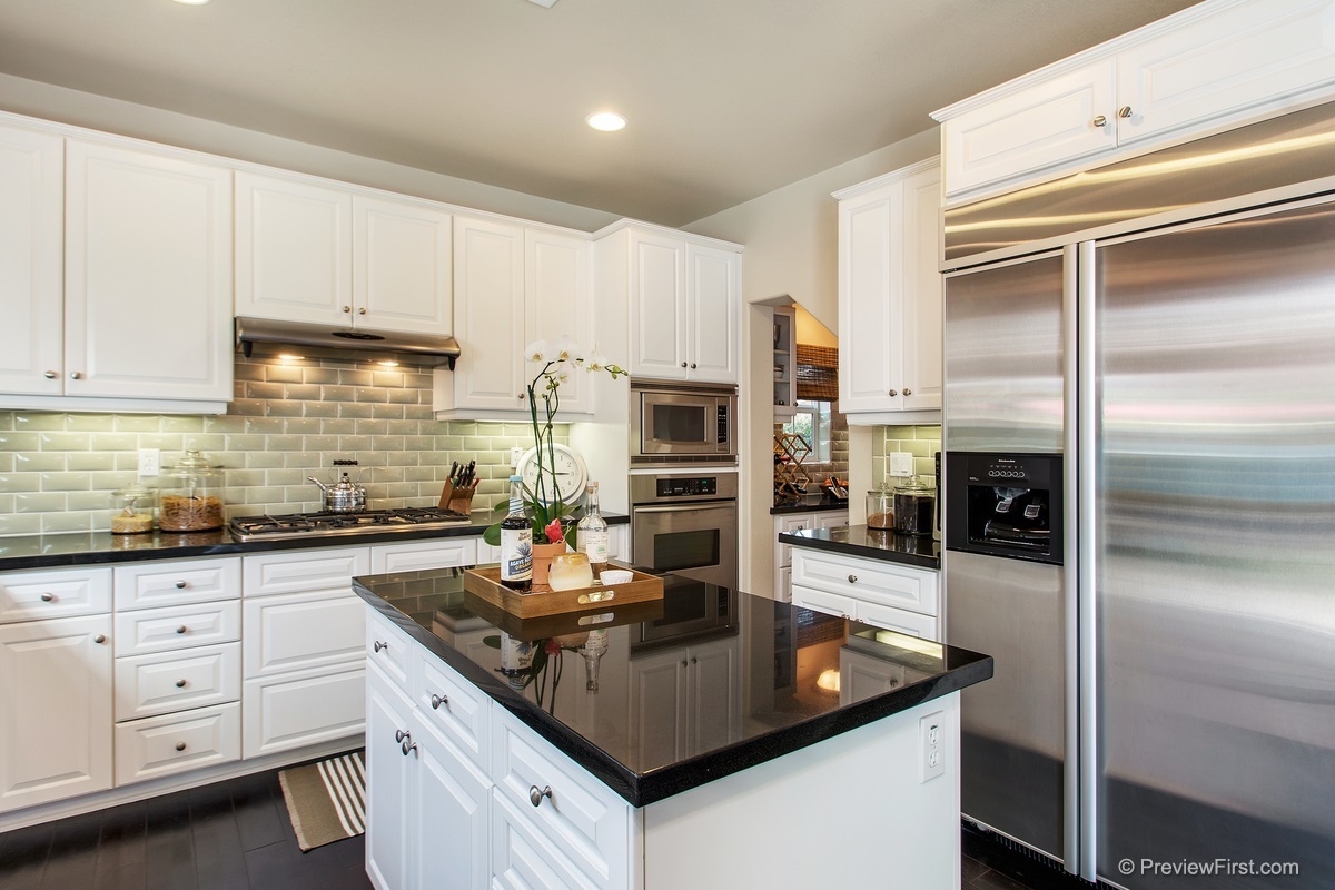 875 Summer Moon Road San Marcos, CA 92078 - Photo 9 of 25
