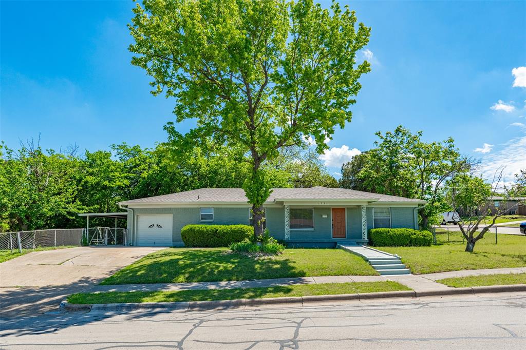 1733 Ransom Terrace Fort Worth, TX 76112 - Photo 3 of 29