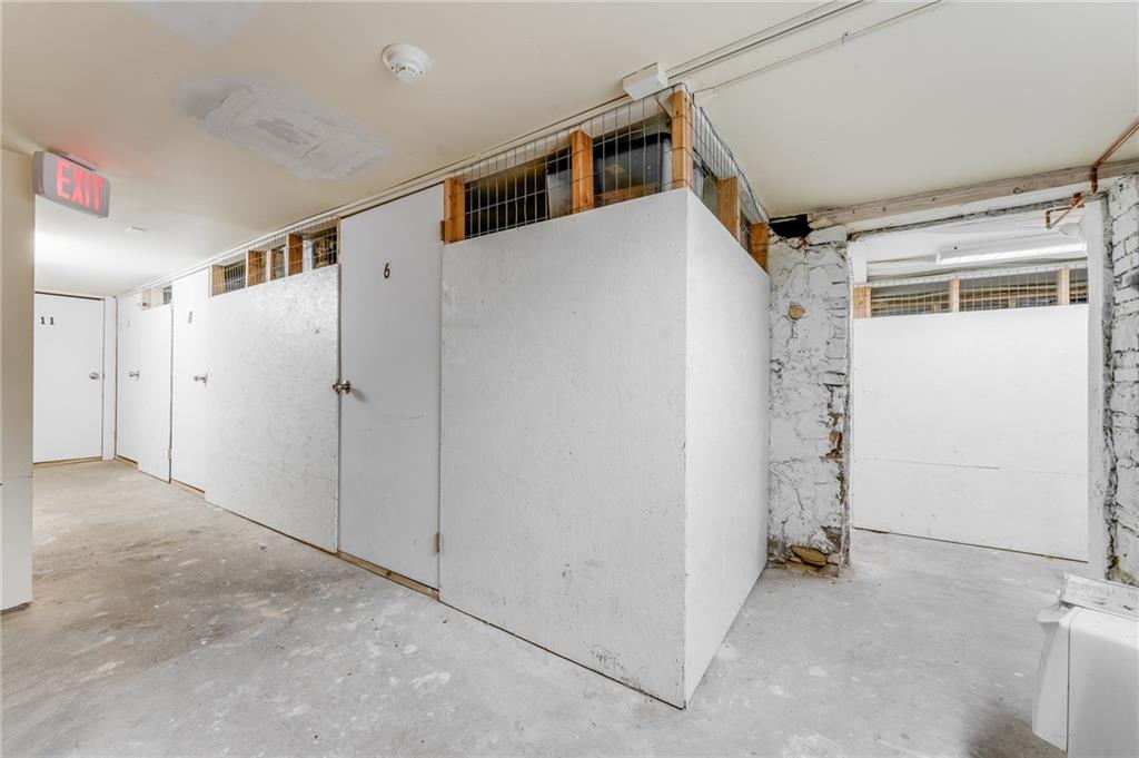 10 Walnut Street, Unit 7 Pittsburgh, PA 15202 - Photo 26 of 49 a view of a house with an empty space