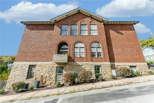 $300,000 | 10 Walnut Street, Unit 7, Pittsburgh, PA 15202