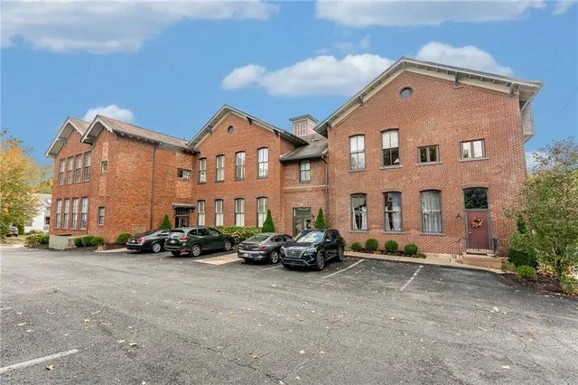 $300,000 | 10 Walnut Street, Unit 7, Pittsburgh, PA 15202