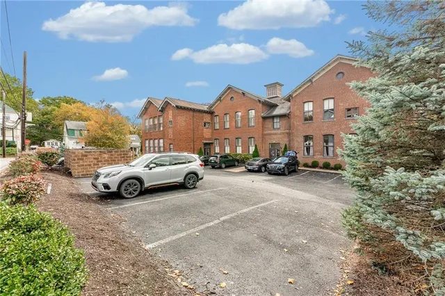 $300,000 | 10 Walnut Street, Unit 7, Pittsburgh, PA 15202