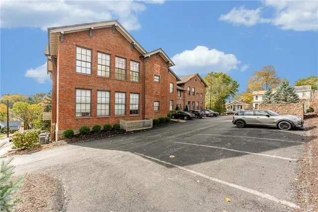 $300,000 | 10 Walnut Street, Unit 7, Pittsburgh, PA 15202