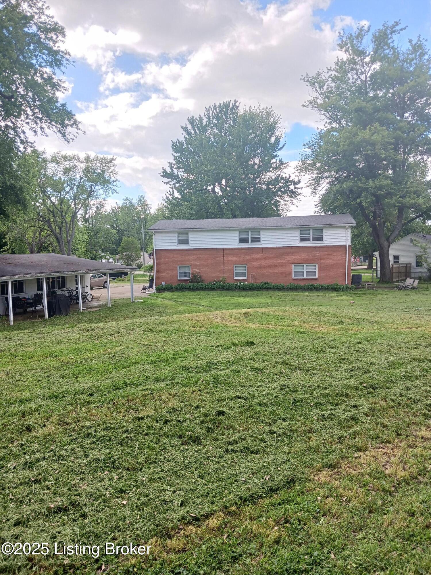 7702 Edna M Road Louisville, KY 40258 - Photo 9 of 28 20250506_172625