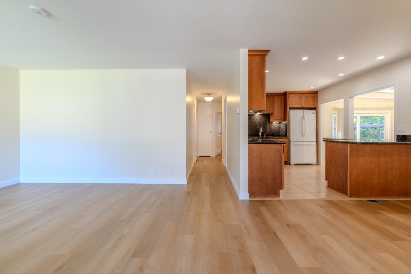 1384 Rosita Road Pacifica, CA 94044 - Photo 3 of 15