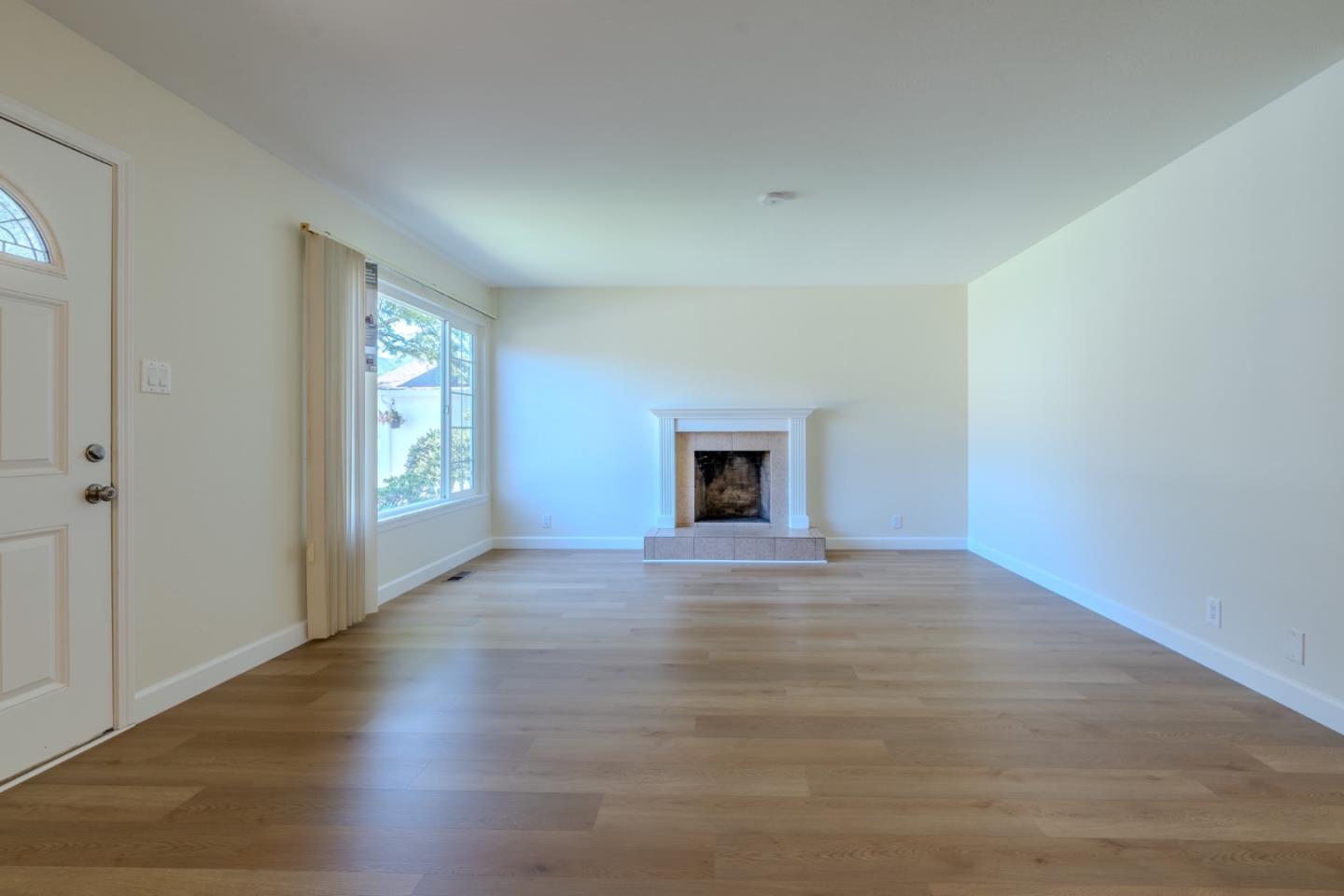 1384 Rosita Road Pacifica, CA 94044 - Photo 4 of 15