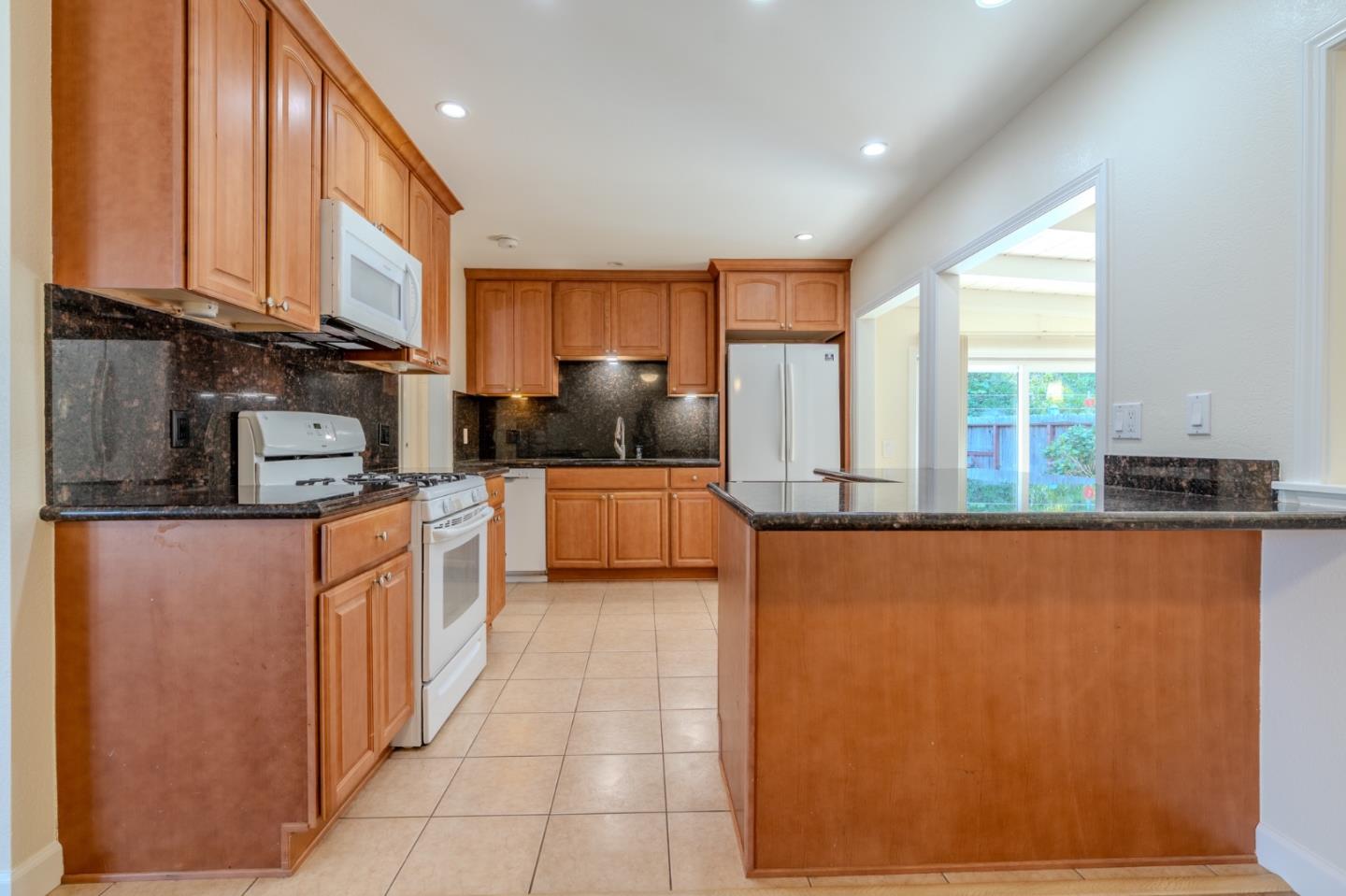 1384 Rosita Road Pacifica, CA 94044 - Photo 5 of 15