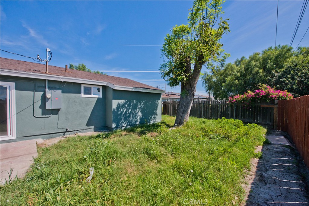 1608 Alviso Street Simi Valley, CA 93065 - Photo 18 of 22
