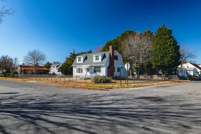 $550,000 | 100 Oakdale Avenue, Villas, NJ 08251