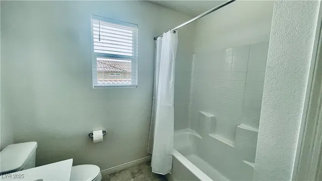 $2,395 | 8736 Victoria Pk Street, Las Vegas, NV 89148