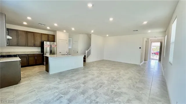 $2,395 | 8736 Victoria Pk Street, Las Vegas, NV 89148