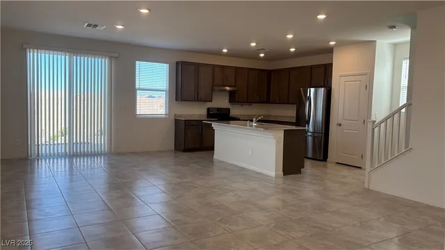 $2,395 | 8736 Victoria Pk Street, Las Vegas, NV 89148