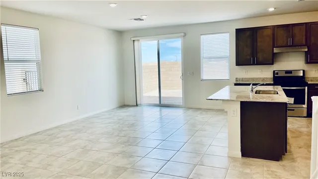 $2,395 | 8736 Victoria Pk Street, Las Vegas, NV 89148