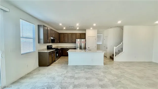 $2,395 | 8736 Victoria Pk Street, Las Vegas, NV 89148