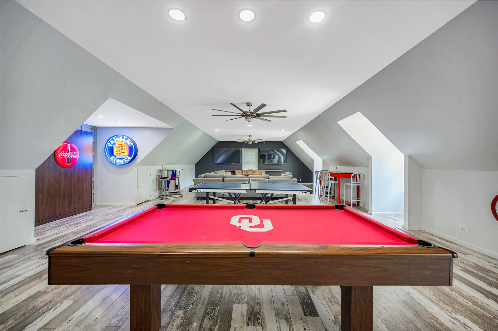 1057 Vanderbilt Road Mount Juliet, TN 37122 - Photo 37 of 39 a room with pool table and a rug