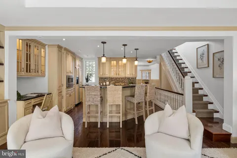 $1,299,500 | 129 Bainbridge Street, Philadelphia, PA 19147