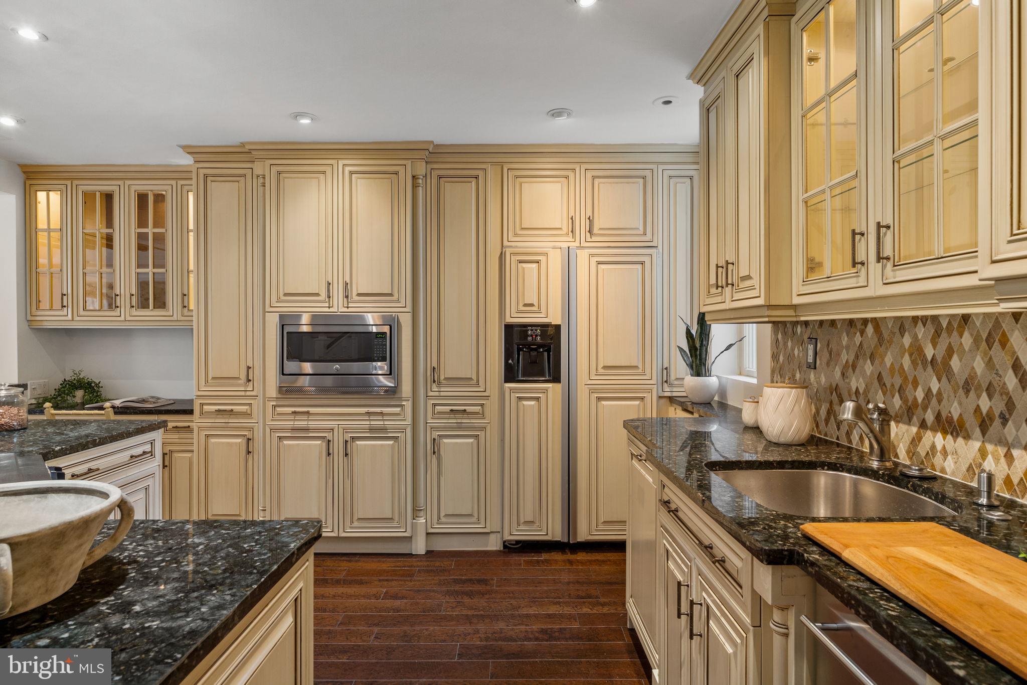 129 Bainbridge Street Philadelphia, PA 19147 - Photo 15 of 58