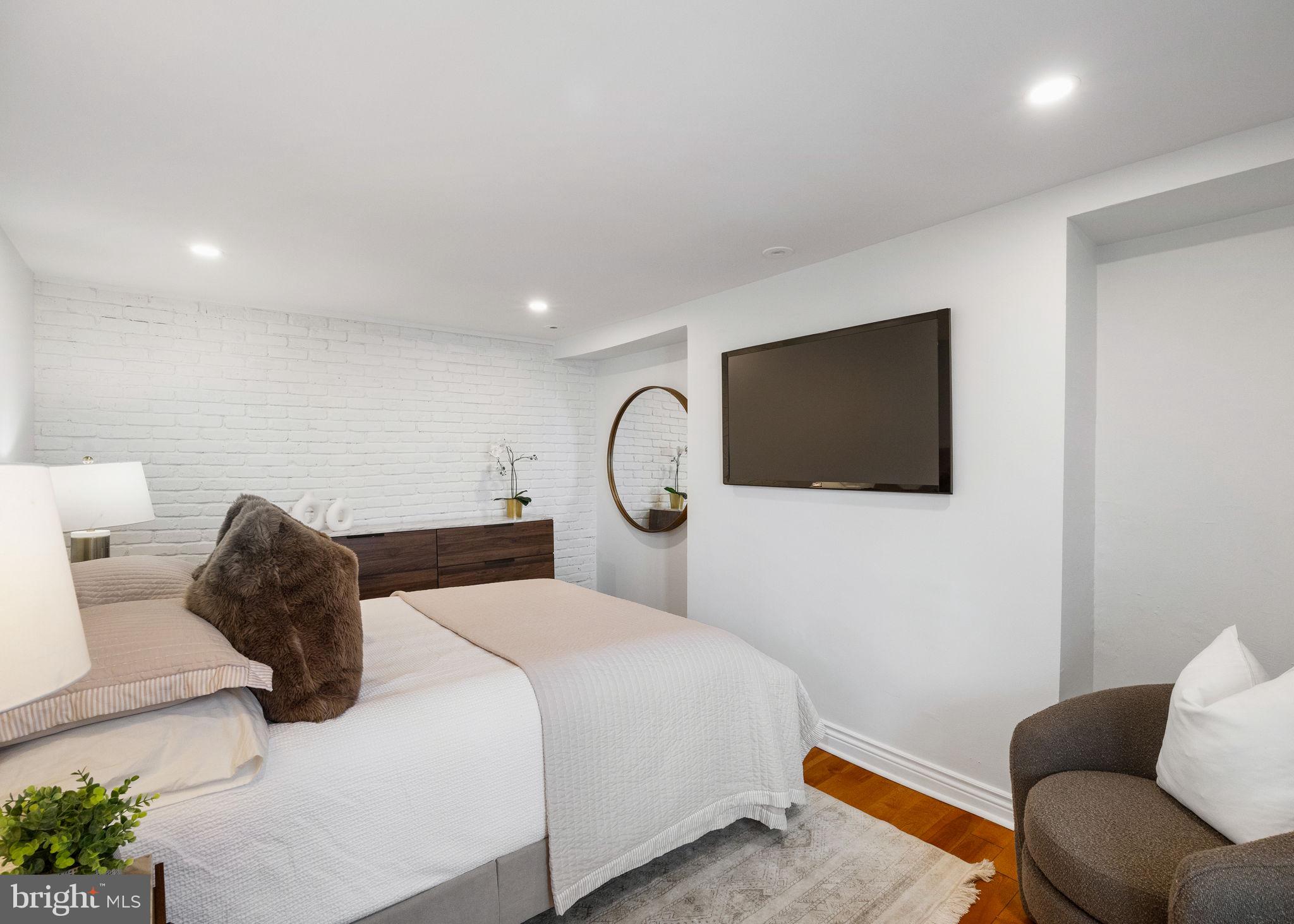 129 Bainbridge Street Philadelphia, PA 19147 - Photo 27 of 58