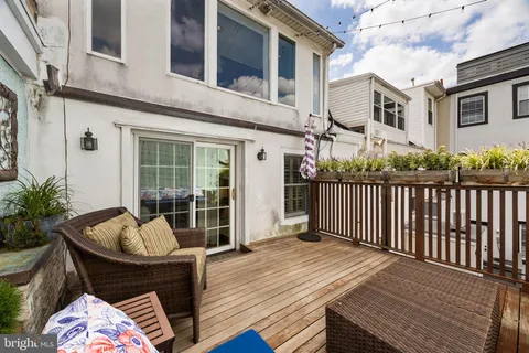 $1,299,500 | 129 Bainbridge Street, Philadelphia, PA 19147