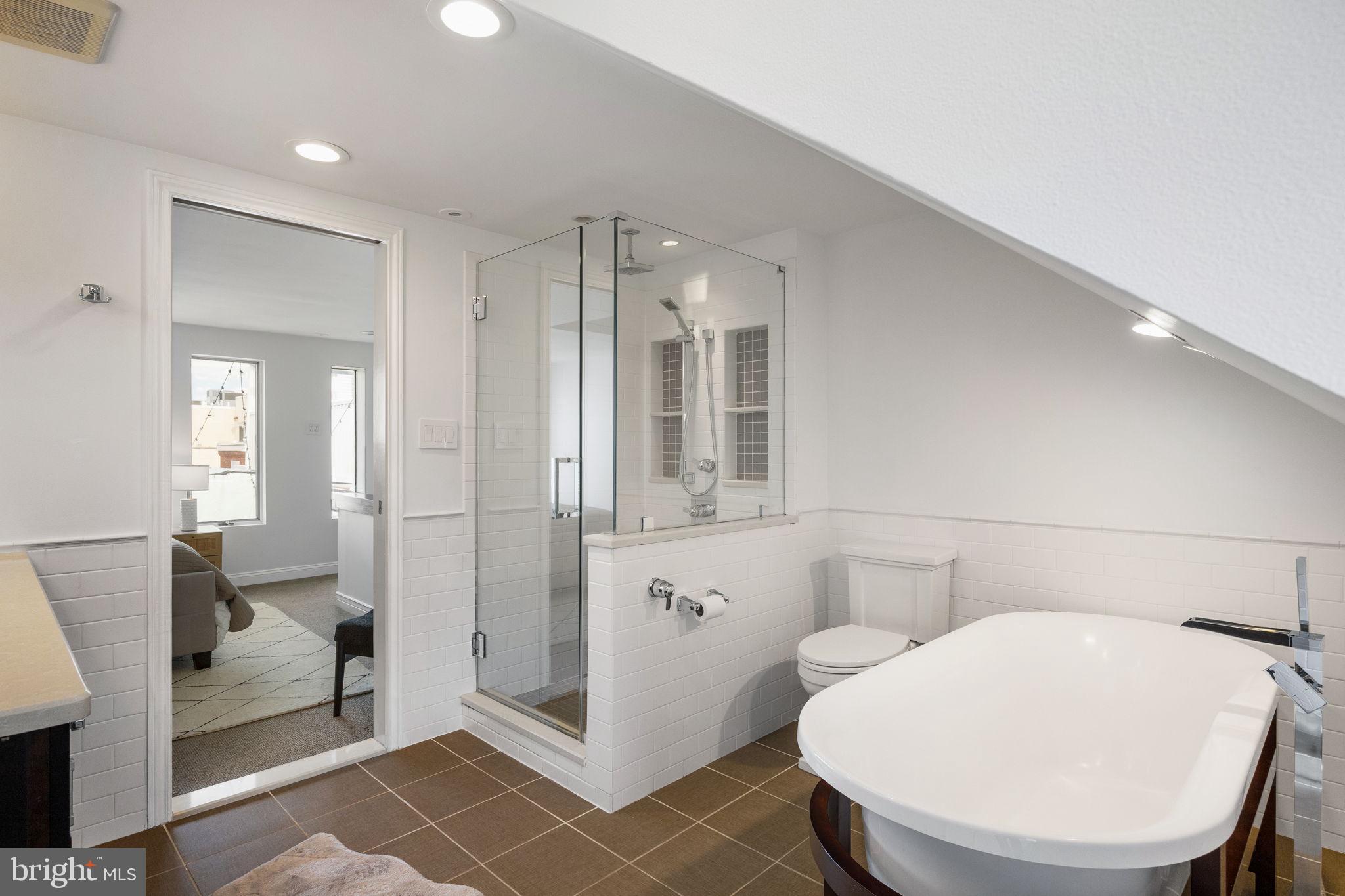 129 Bainbridge Street Philadelphia, PA 19147 - Photo 40 of 58