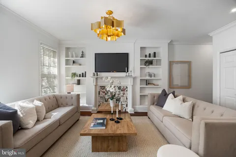 $1,299,500 | 129 Bainbridge Street, Philadelphia, PA 19147