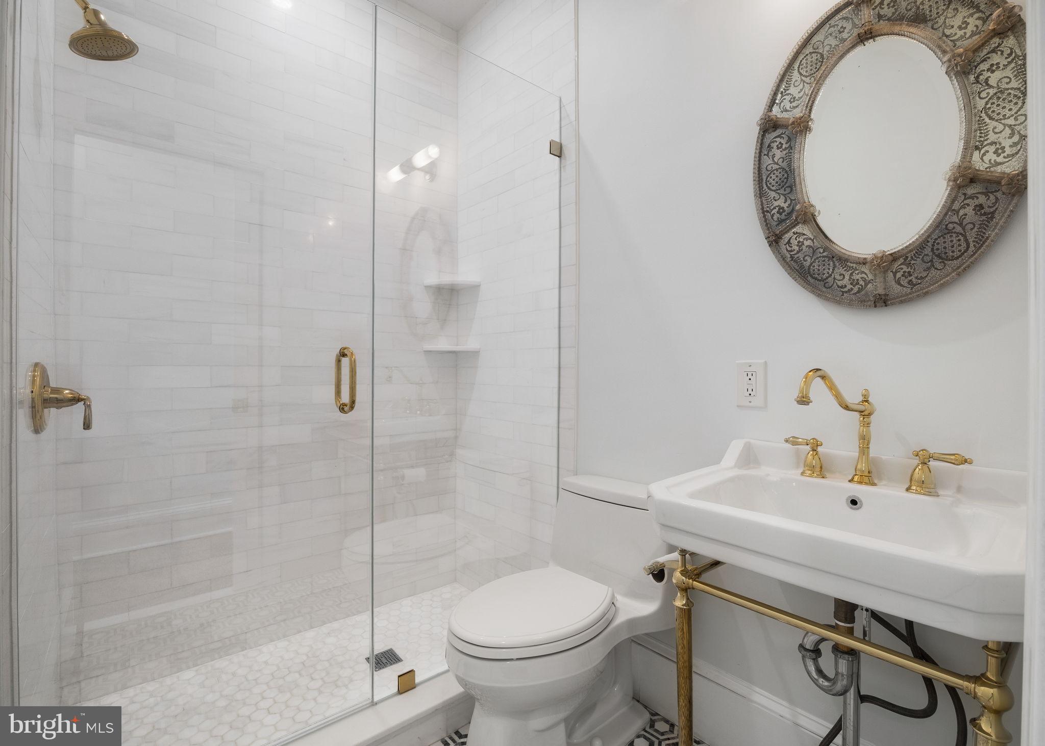 129 Bainbridge Street Philadelphia, PA 19147 - Photo 44 of 58