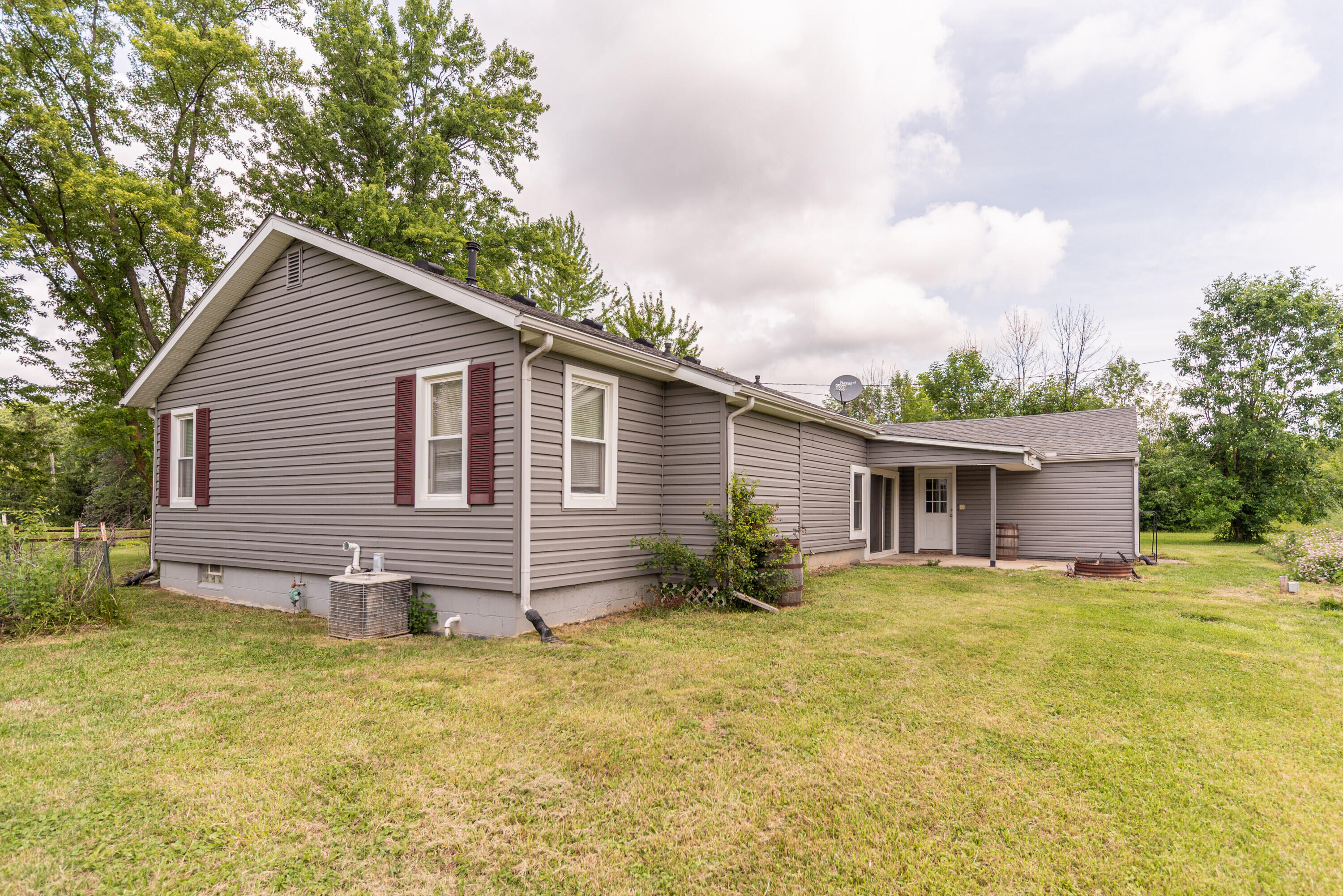 6637 Hitchingham Road Ypsilanti, MI 48197 - Photo 2 of 21 001_15