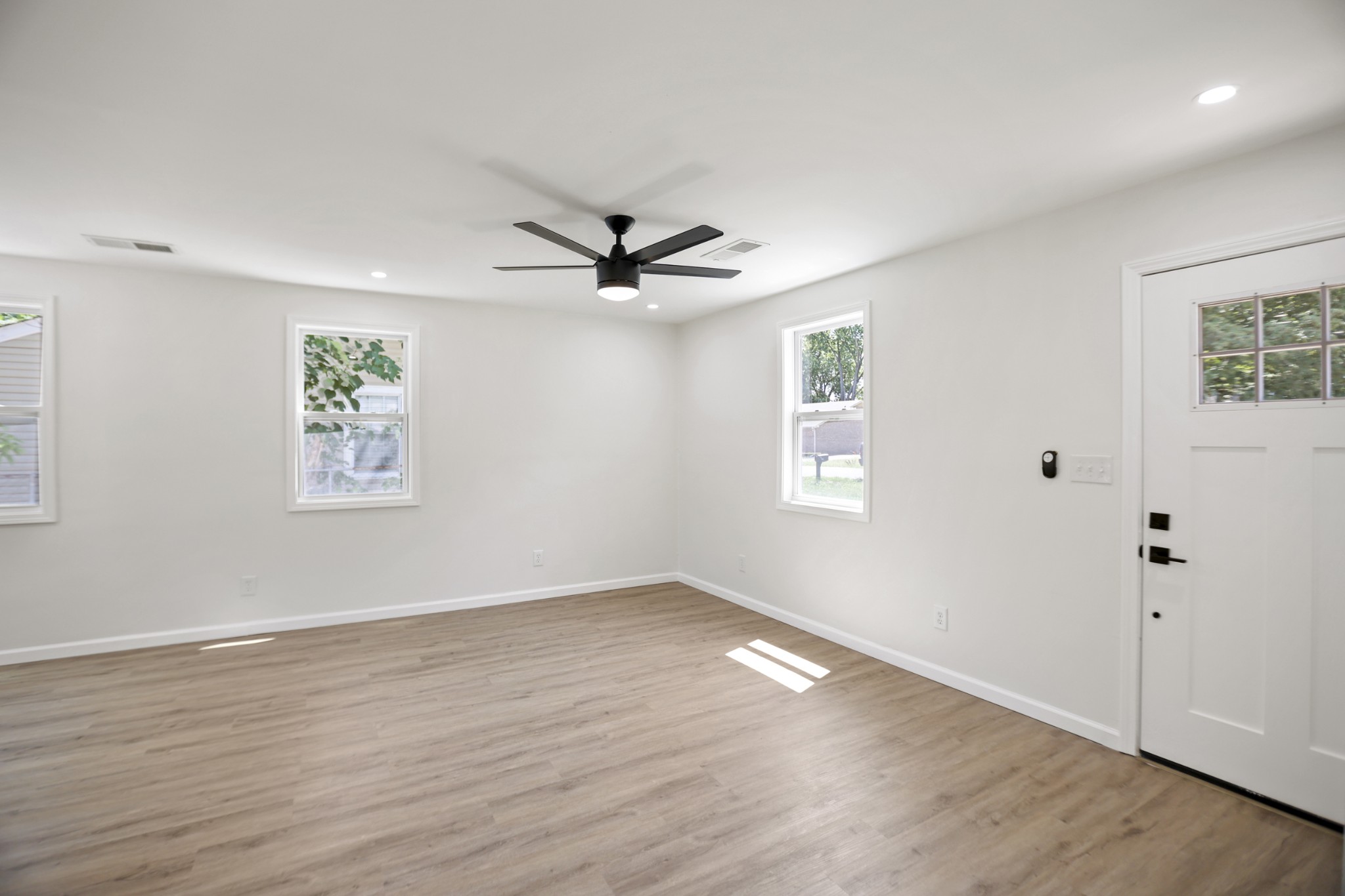 239 Burch Road Clarksville, TN 37042 - Photo 17 of 33