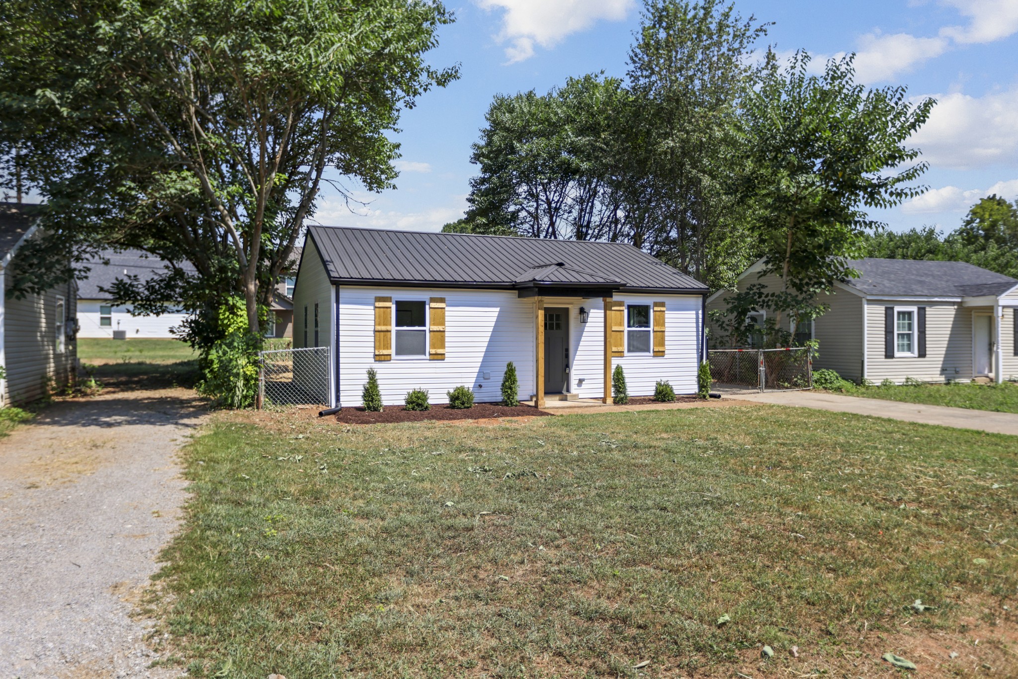 239 Burch Road Clarksville, TN 37042 - Photo 6 of 33