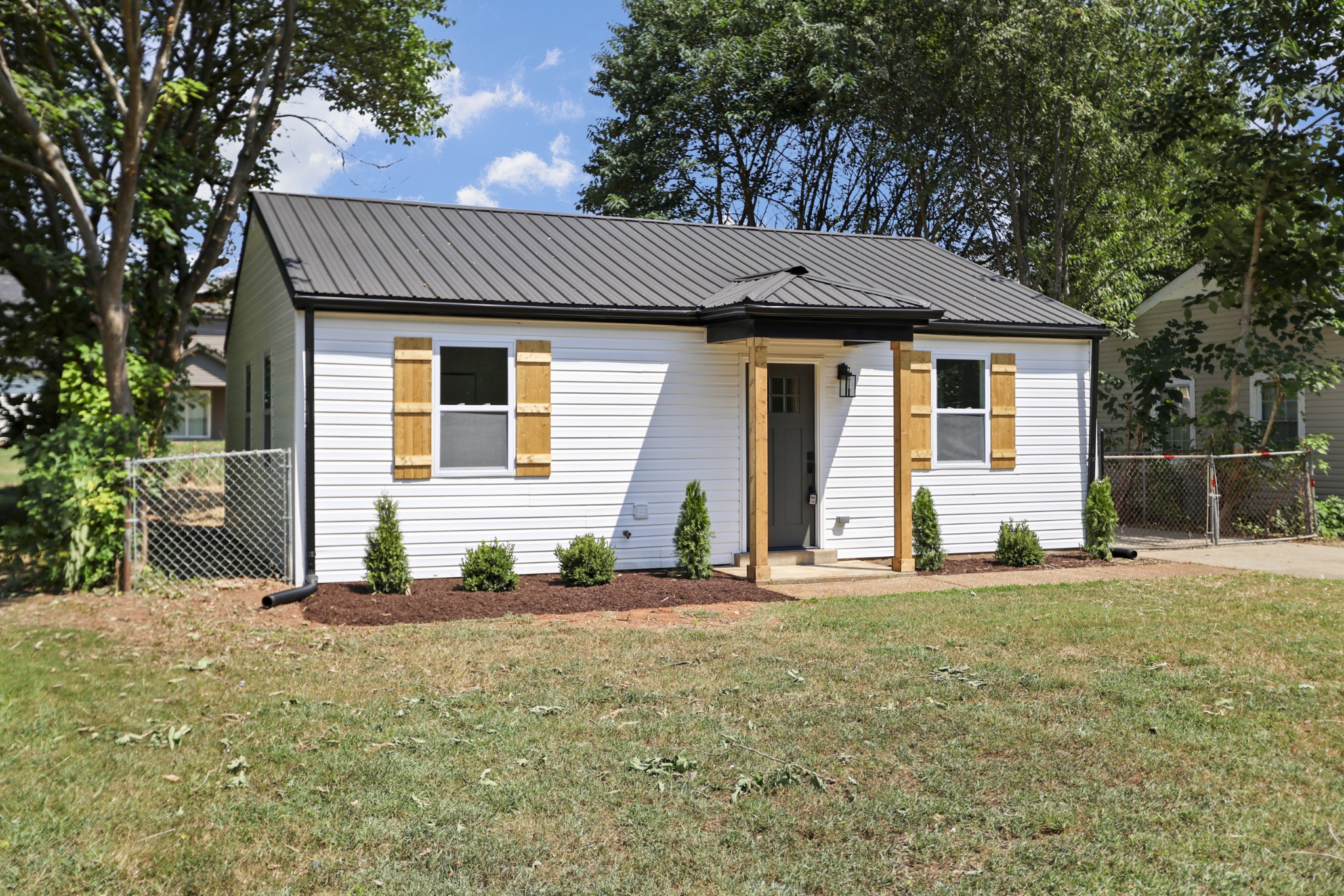 239 Burch Road Clarksville, TN 37042 - Photo 7 of 33