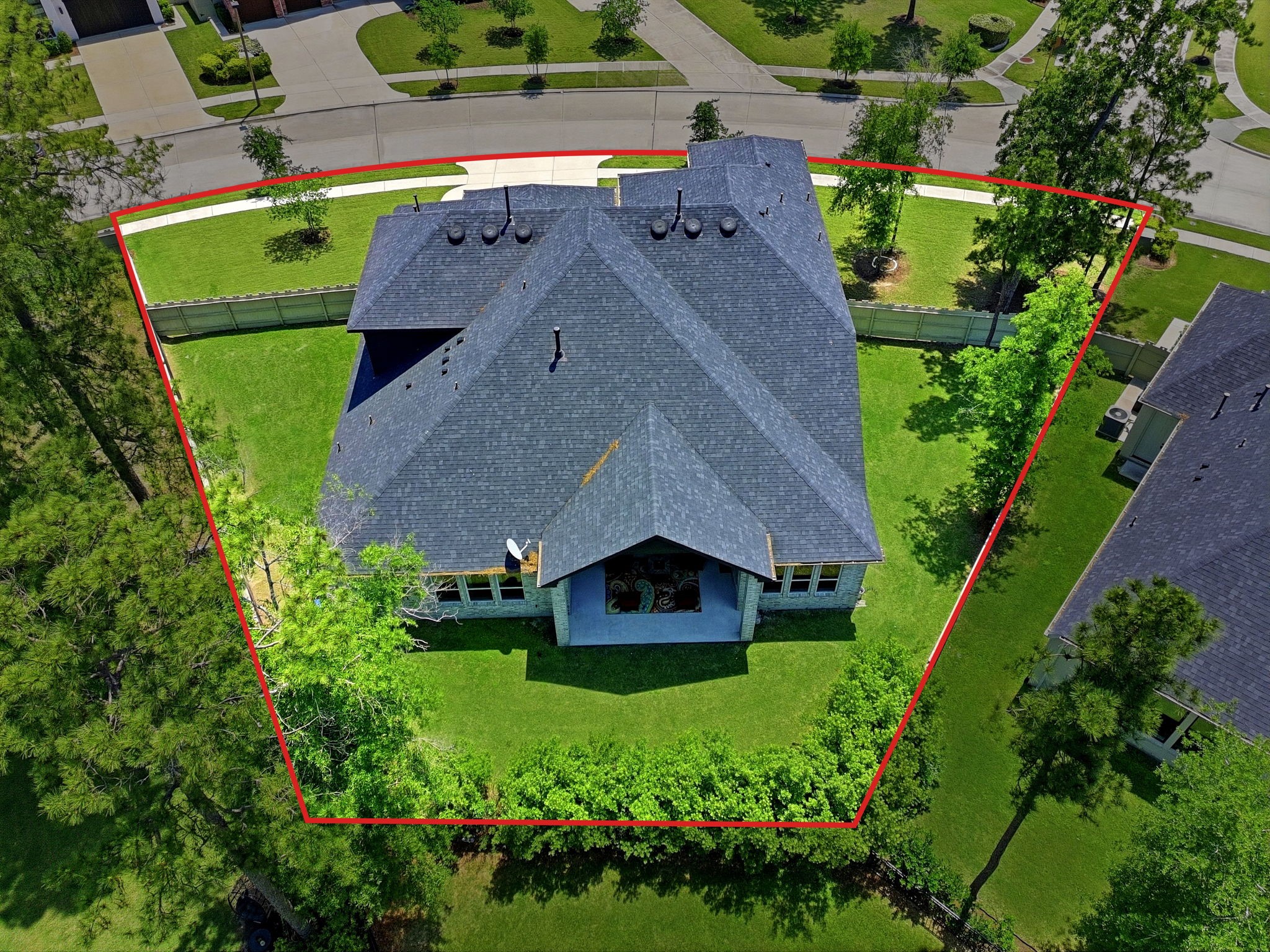 10062 South Goshawk Trail Conroe, TX 77385 - Photo 39 of 43 an aerial view of a house with a garden