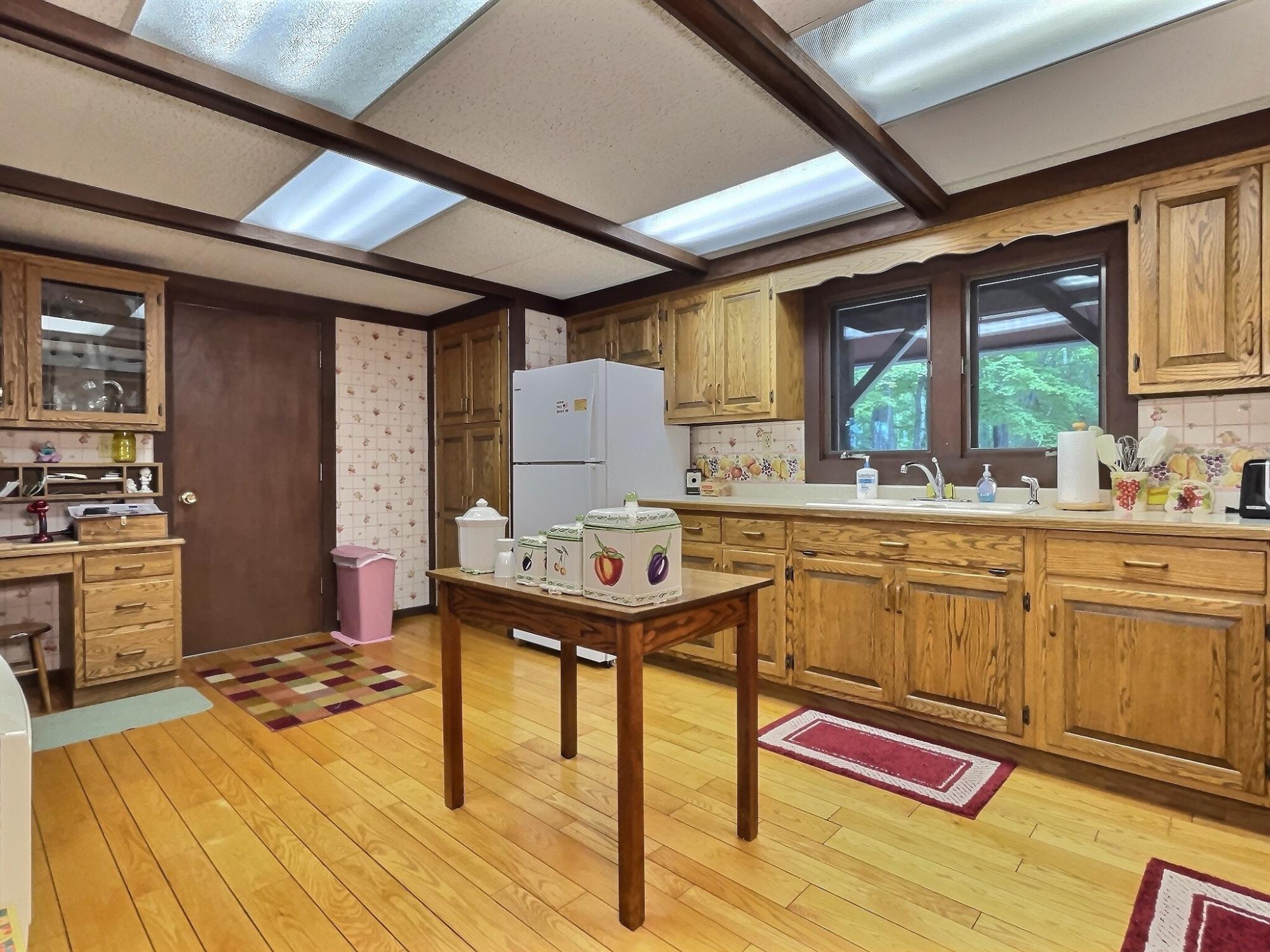 9739 Lee Lake Road Hazelhurst, WI 54531 - Photo 11 of 31 Gallery Image 11