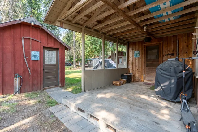 $425,000 | 204 South Granite Bay Road, Nordman, ID 83848