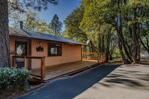 $459,999 | 13771 West Court, Pine Grove, CA 95665