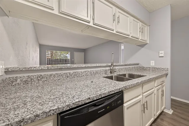 $65,000 | 7313 Gulf Freeway, Unit 904, Houston, TX 77017