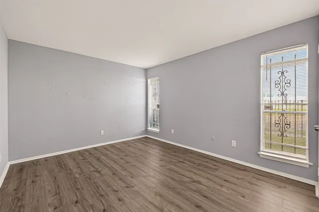 $65,000 | 7313 Gulf Freeway, Unit 904, Houston, TX 77017