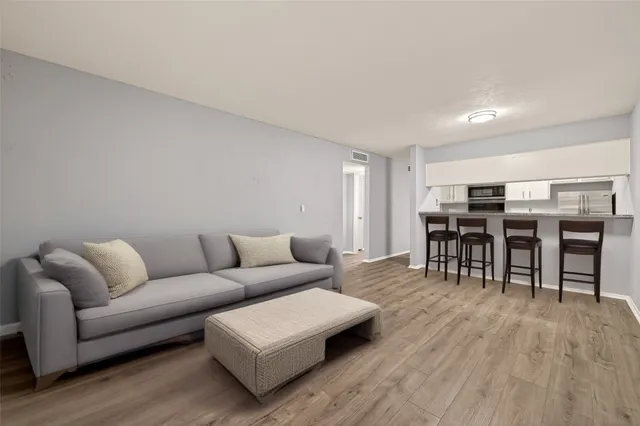 $65,000 | 7313 Gulf Freeway, Unit 904, Houston, TX 77017