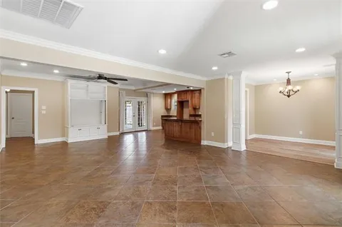 $349,500 | 5024 Jeannette Drive, Metairie, LA 70003
