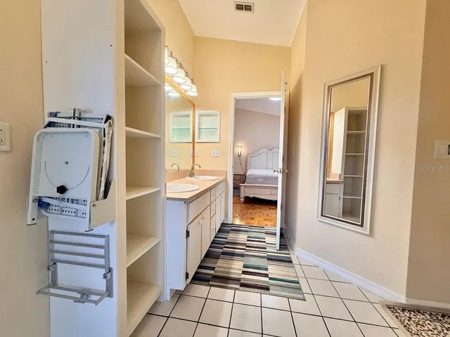 $2,300 | 1933 Olivia Circle, Apopka, FL 32703