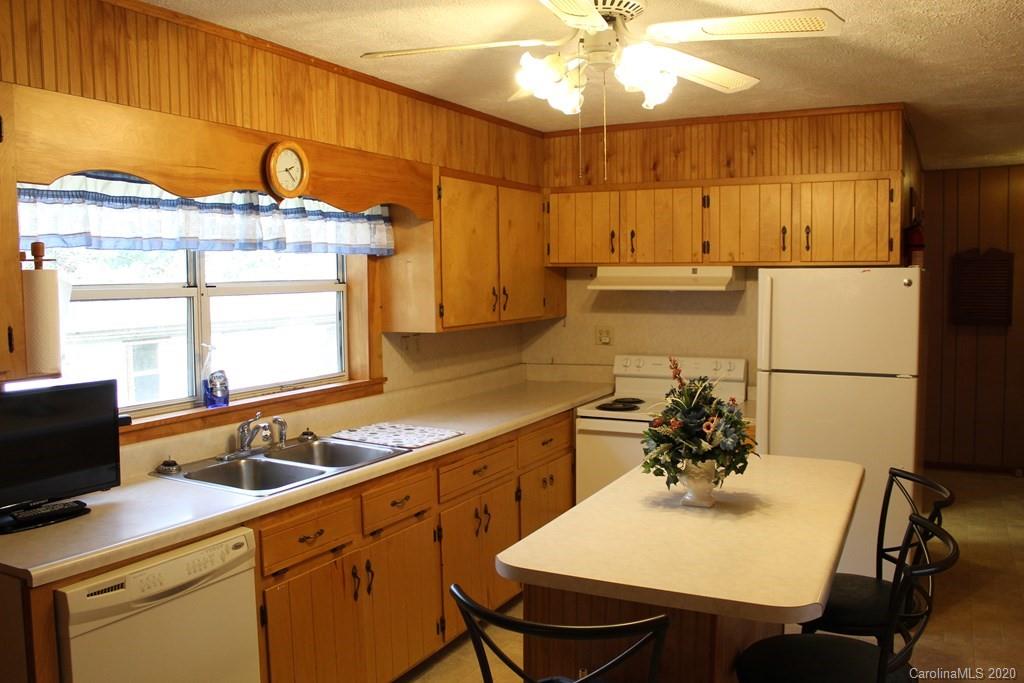 568 Eller Branch Road Robbinsville, NC 28771 - Photo 2 of 37 Gallery Image 2